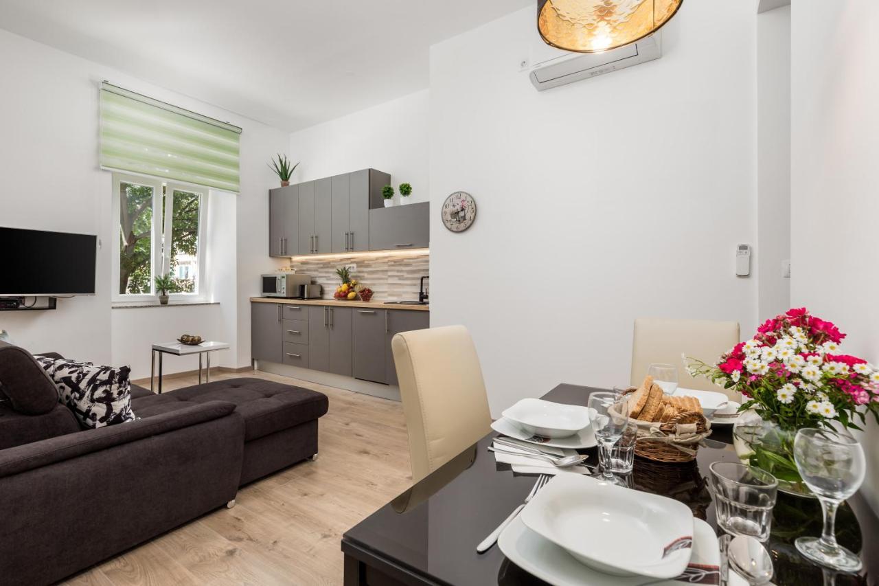 Quiet Center Apartments Rijeka Exterior photo