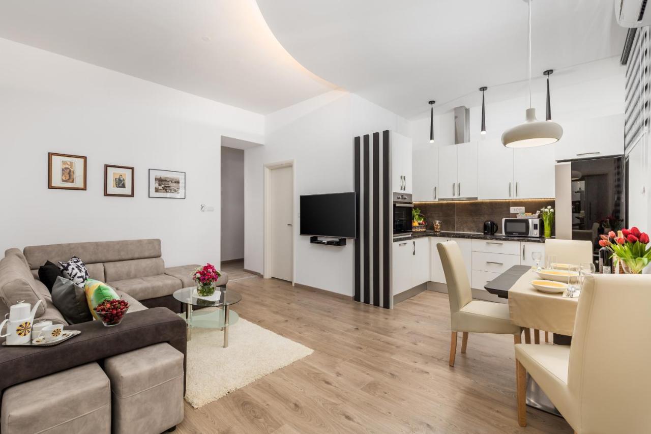 Quiet Center Apartments Rijeka Exterior photo